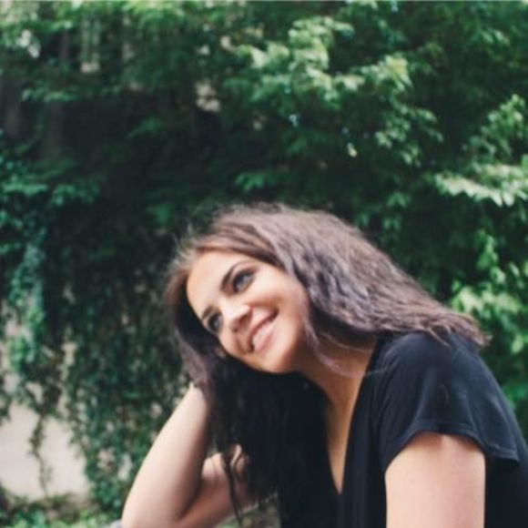 Meet your Posher, Paige - Picture 1 of 1